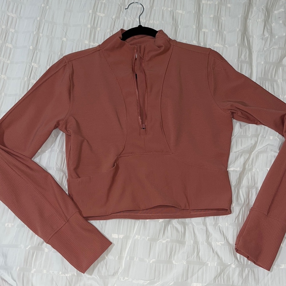 Womens active top
